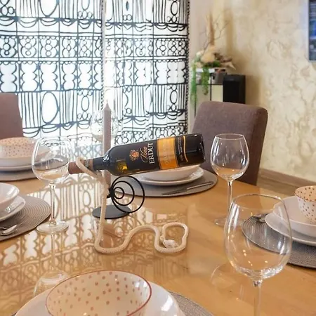 Family-friendly With Swimming Pool Businci, Ciovo - 21999 Apartmán Trogir