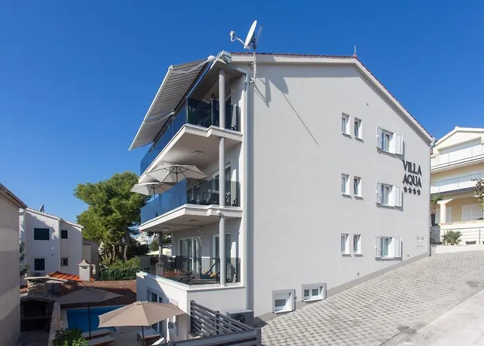 Family-friendly With Swimming Pool Businci, Ciovo - 21999 公寓 特罗吉尔