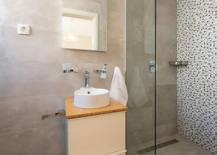 公寓 Family-friendly With Swimming Pool Businci, Ciovo - 21999