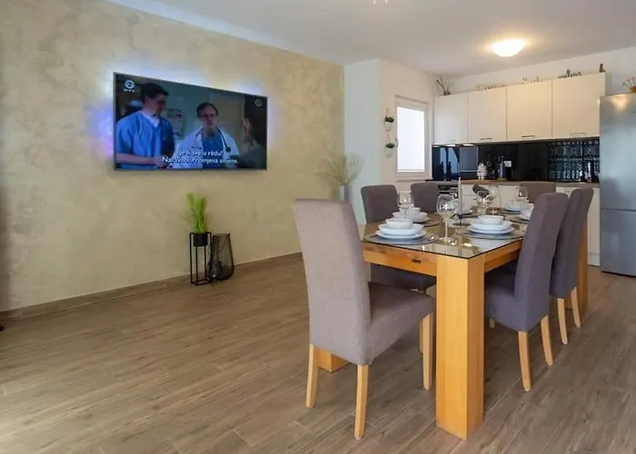 公寓 Family-friendly With Swimming Pool Businci, Ciovo - 21999 *