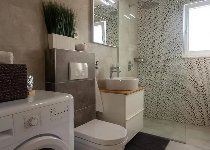 Family-friendly With Swimming Pool Businci, Ciovo - 21999 公寓