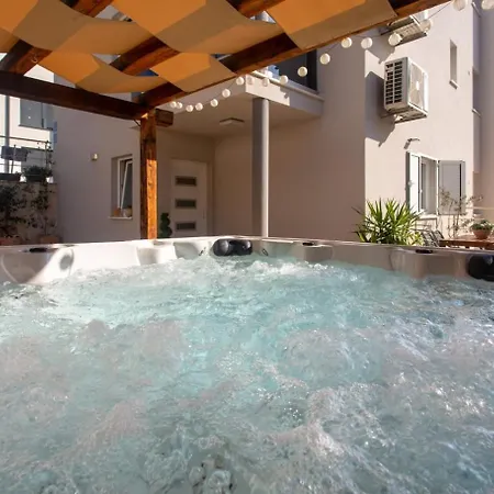 Family-friendly With Swimming Pool Businci, Ciovo - 21999 公寓 特罗吉尔